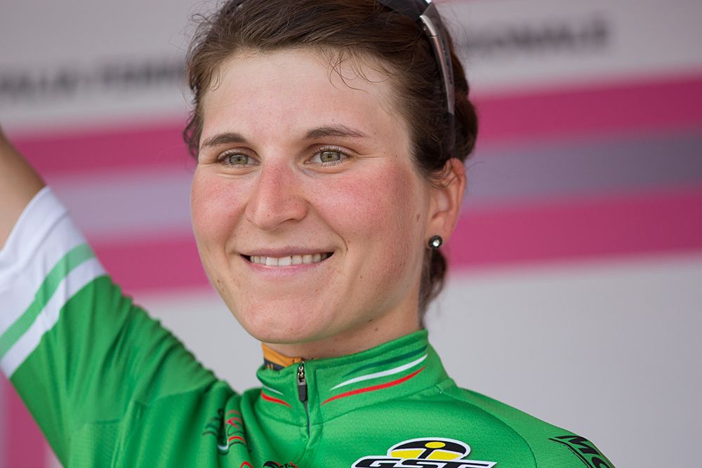 Elisa Longo-Borghini (ITA) of Wiggle Hi5 Cycling Team retains the best climber's green jersey after the Giro Rosa 2016 - Stage 4