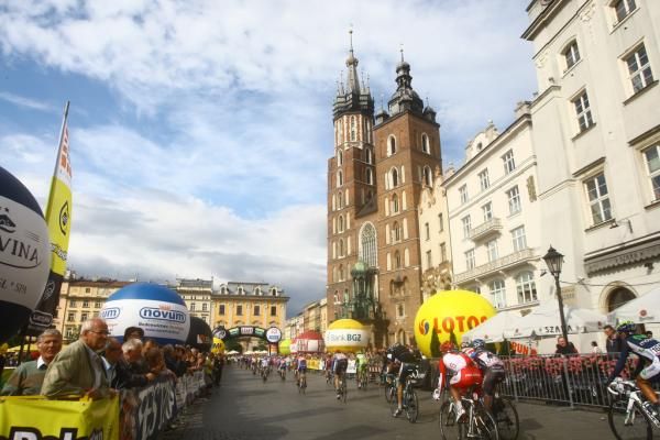 The Tour of Poland peloton in action on the final stage.