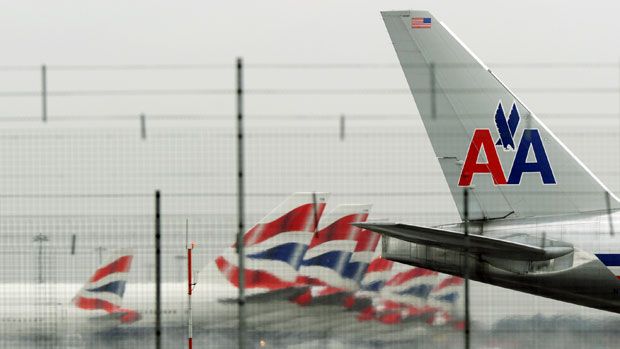 Airplanes parked at Heathrow&amp;#039;s Terminal 5