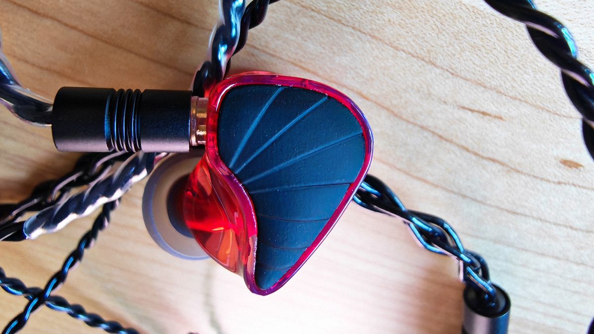 Various photos of the Rock Lobster IEM.