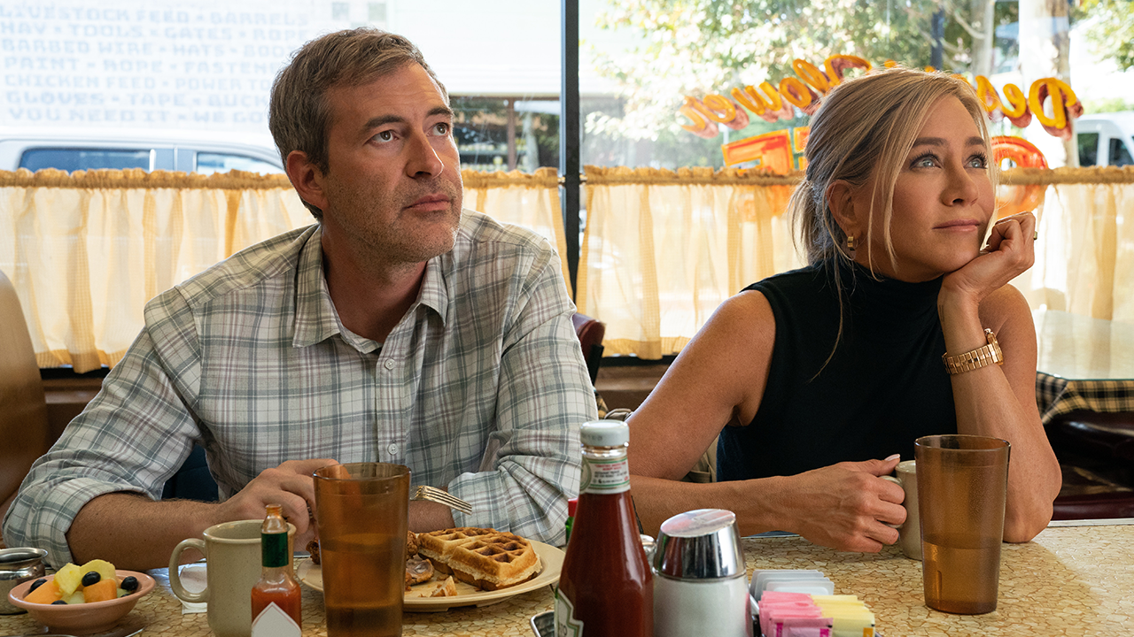 Mark Duplass und Jennifer Aniston in „The Morning Show“.