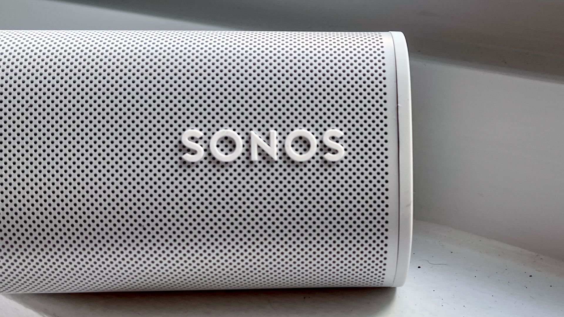 Patent filing shows what Sonos earbuds and headphones might look like ...