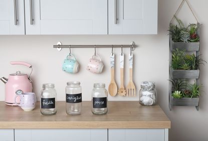 DIY storage jar hack with chalkpaint spray 