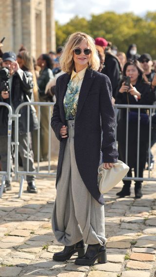 Meg Ryan attends the Loewe Paris Womenswear Spring-Summer 2025 show as part of Paris Fashion Week on September 27, 2024 in Paris, France.