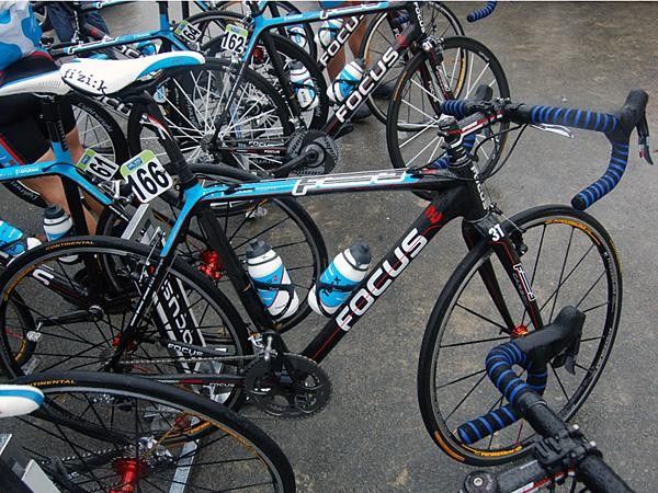 Milram's Niki Terpstra set out from Deinze with a Focus Mares Team 'cross bike - perhaps to break it in for Sunday's Paris-Roubaix.