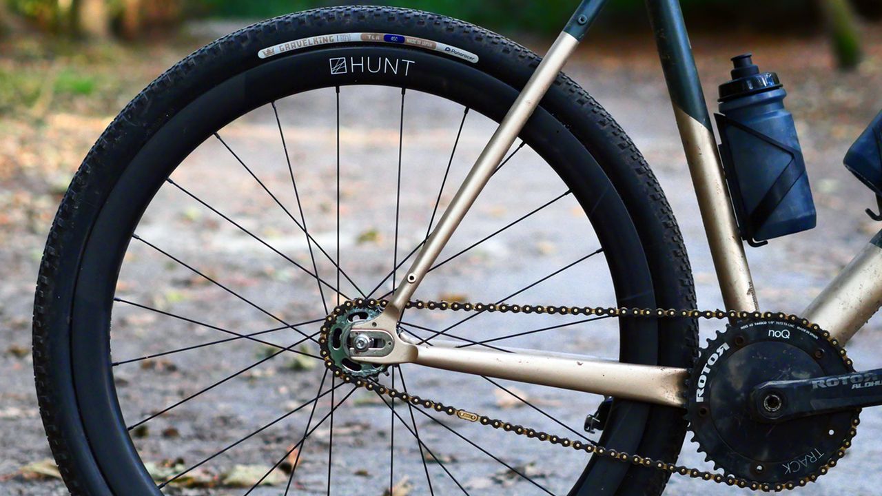 Rear end of a Skream Ranger, fixed gear drivetrain and wheel