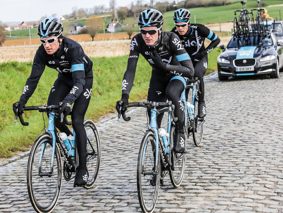 Thomas, Puccio and Rowe training on the Pinarello DOGMA K8-S