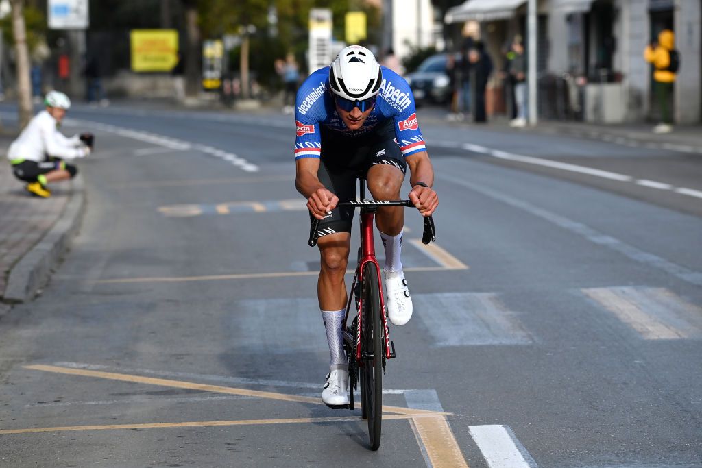 Mathieu van der Poel ignites Poggio descent to win Milan-San Remo ...