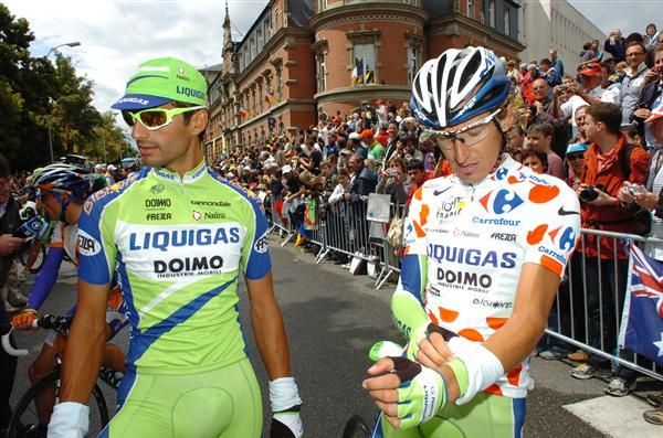 Liquigas teammates Daniele Bennati and Franco Pellizotti prepare for the day ahead