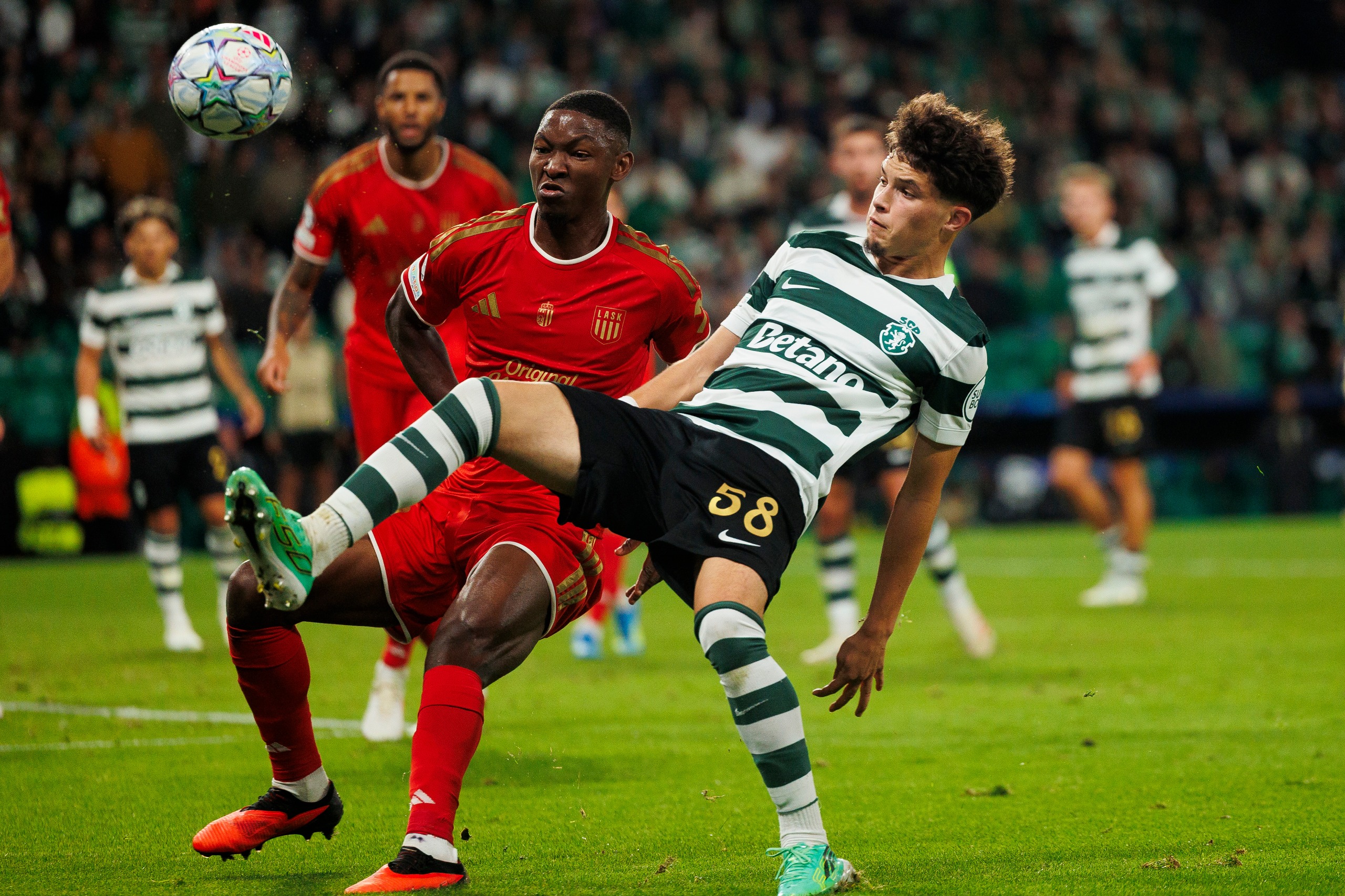 Flavio Goncalves in action for Sporting CP