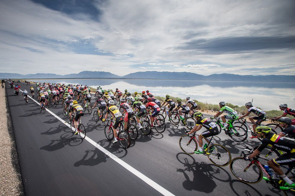 The peloton crosses over the causeway from Antelope Island.