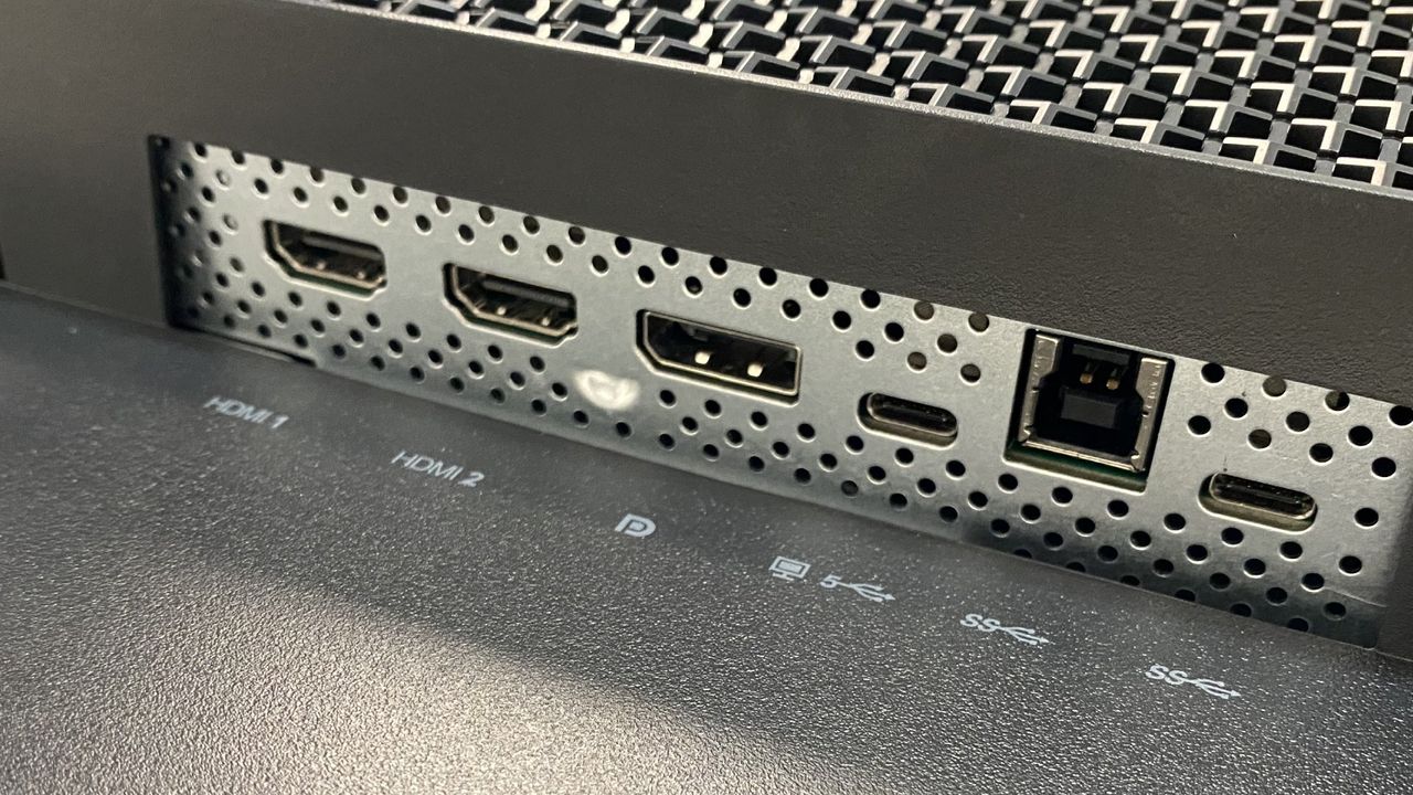 Lenovo Legion Y32p-30