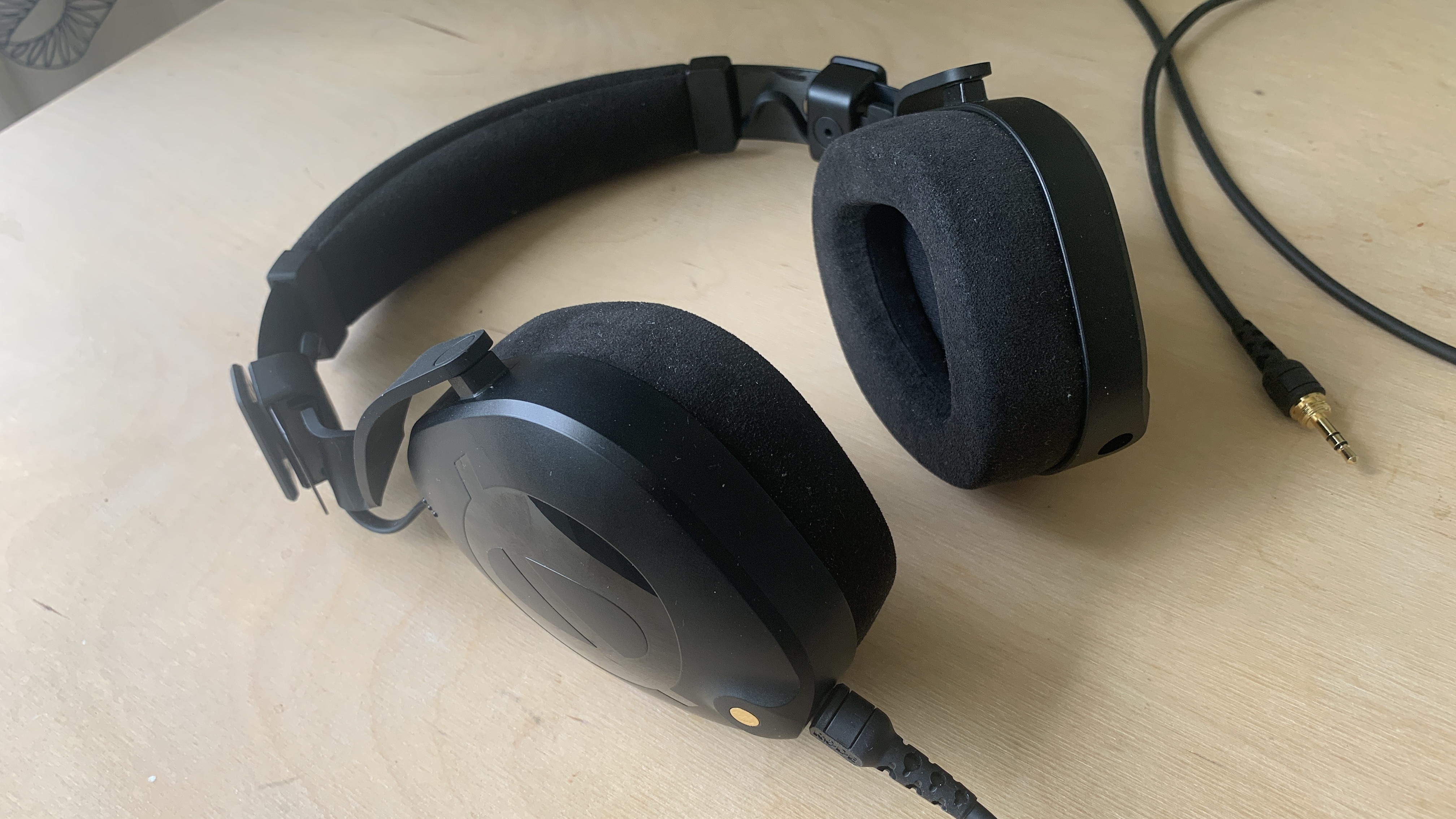 RØDE NTH-100