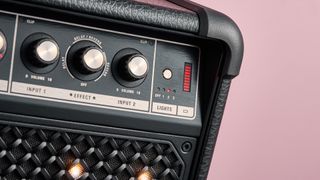 Knobs on the Marshall Bromley 450