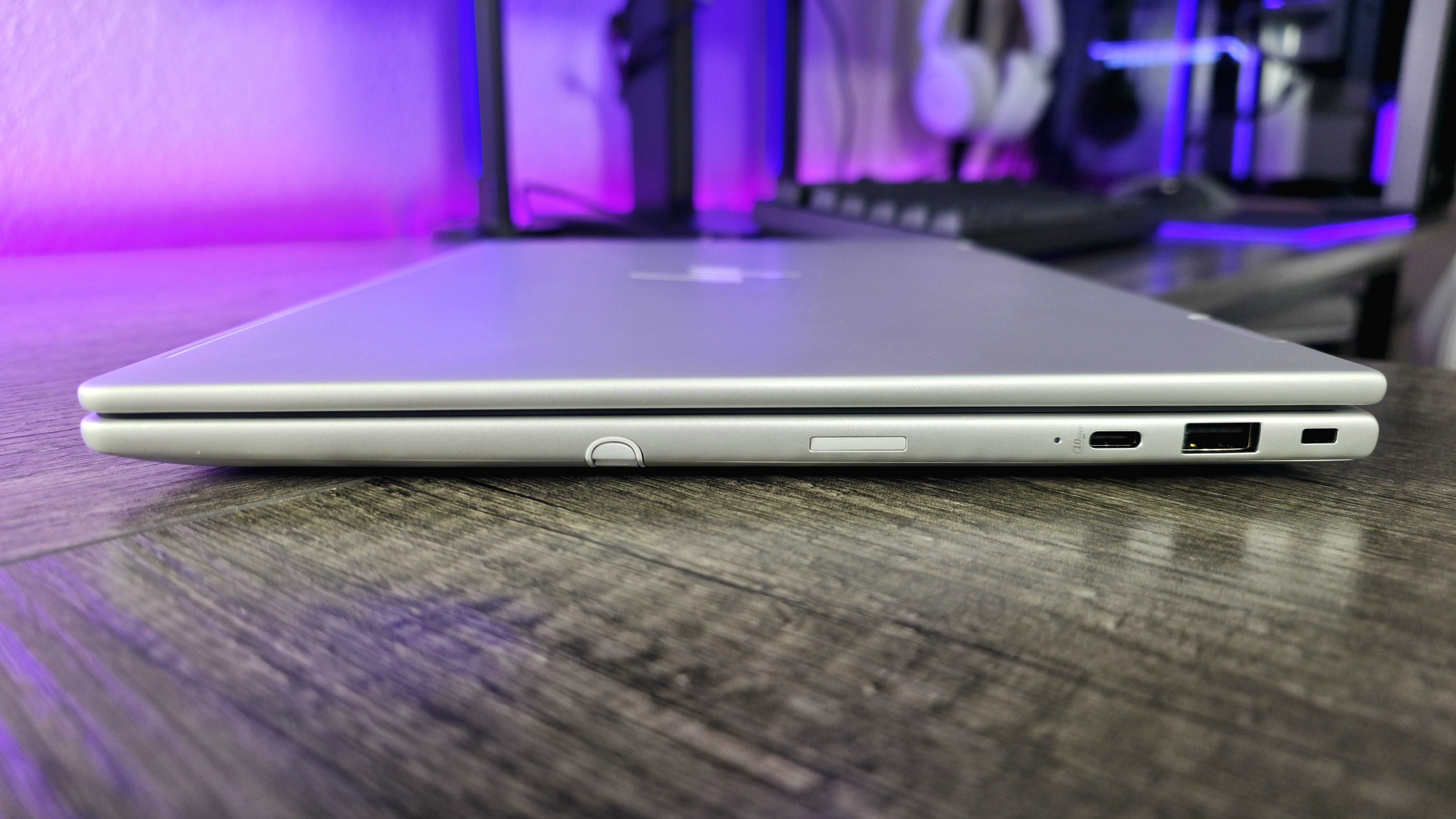 Image of the HP EliteBook 8 Flip 13 (G1i) laptop.