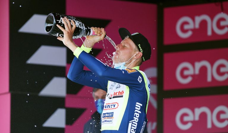 Taco van der Hoorn celebrates stage victory at the Giro d'Italia