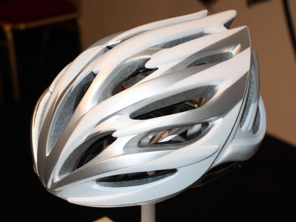 The new Trek Circuit helmet features 21 vents and an easy-to-use ZipTite 2 retention system.