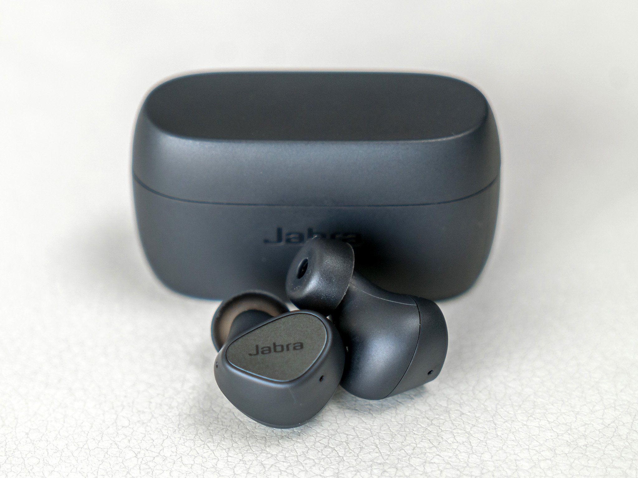 Jabra Elite Review: Comfy, Capable, And Affordable True Wireless Earbuds 