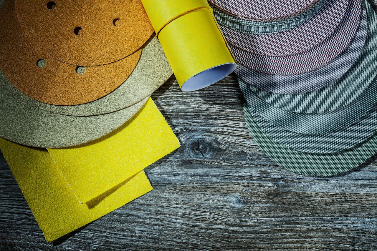 How to pick the right sandpaper grit grade for painting Livingetc