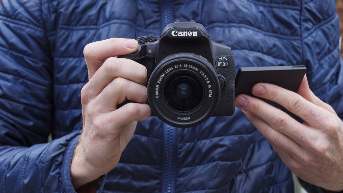 Canon EOS Rebel T8i / Canon EOS 850D