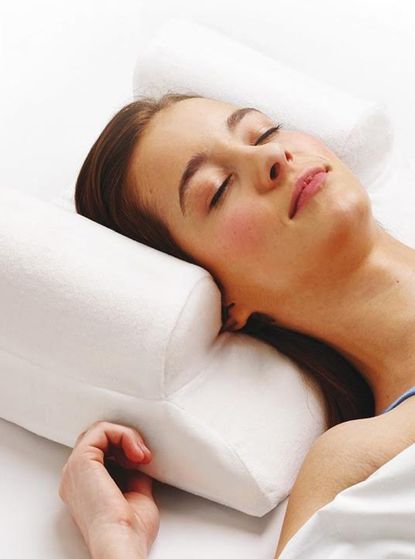 Could This Sell-Out, Anti Wrinkle Pillow Really Help Turn Back The