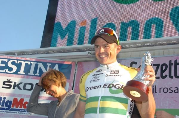 Gerrans shows off his MSR spoils.
