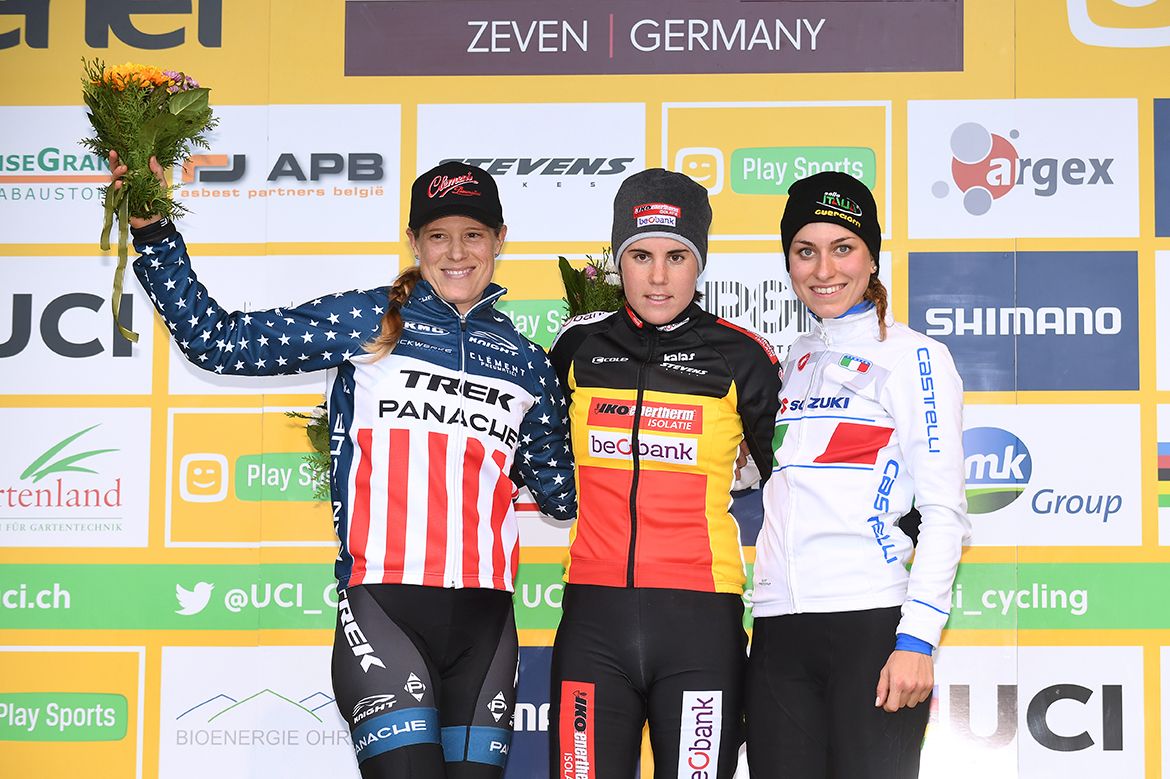 (l-r) Katie Compton, Sanne Cant and Alica Maria Arzuffi