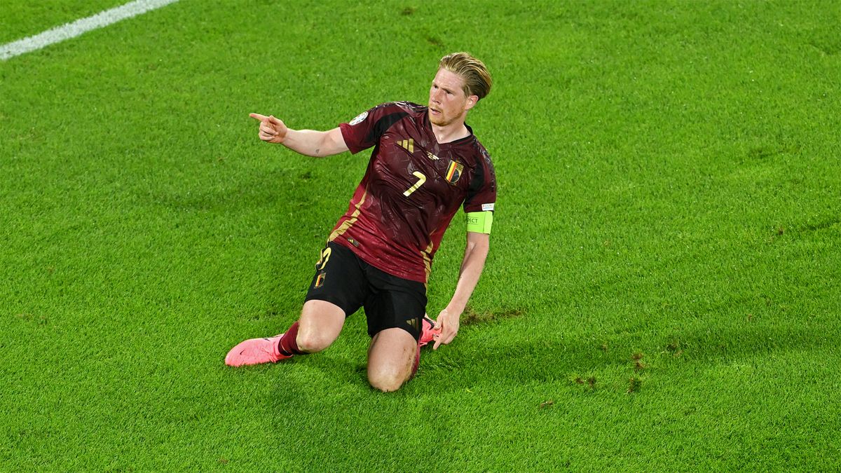 Manchester City star Kevin de Bruyne celebrates scoring Belgium&#039;s second goal against Romania at Euro 2024.