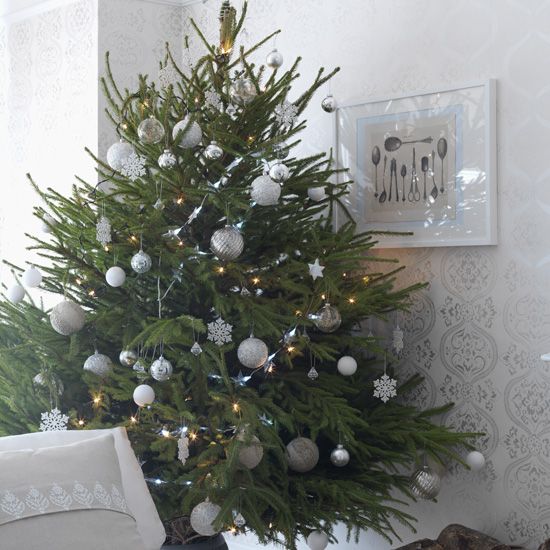 What does your Christmas tree say about you? | Ideal Home