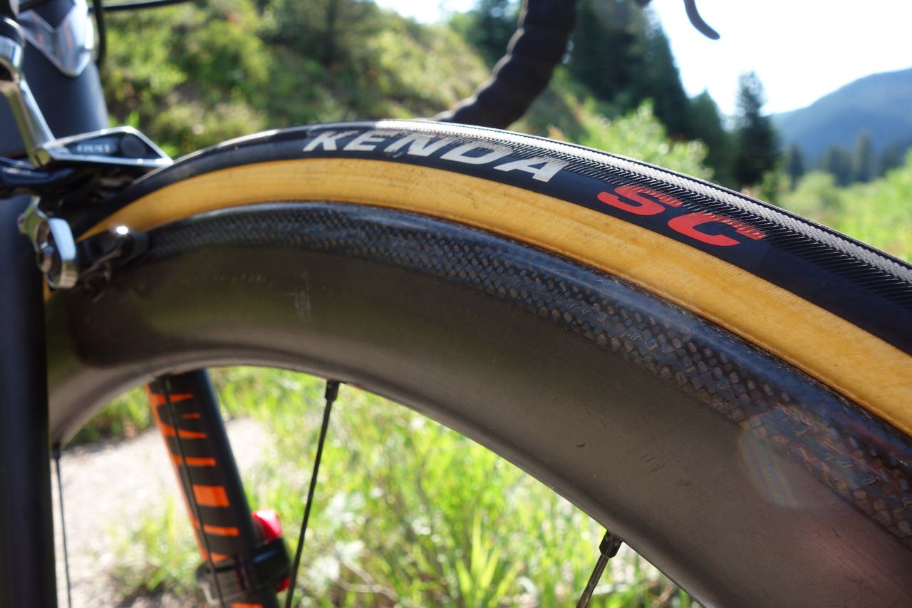 The team uses Kenda SC tubulars. For the stage three time trial Kuss used a HED Stinger 5 on the front and Stinger 3 on the back