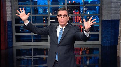 Stephen Colbert dances for Paul Manafort