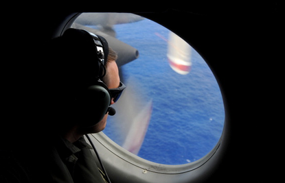 Experts: Malaysia Flight 370 ran out of fuel, crashed in southern Indian Ocean