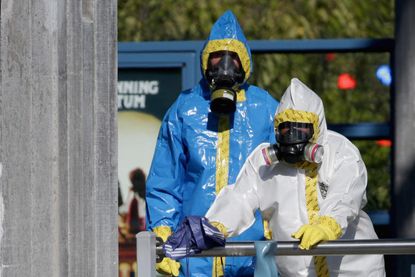 Pentagon creating rapid-response Ebola medical team