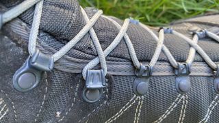 How to tie hiking boots: Hook loops