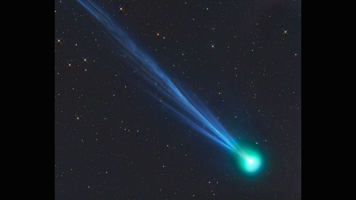 Astrophotographer Gerald Rhemann captured this image of comet C/2020 F8 SWAN on May 4, 2020.