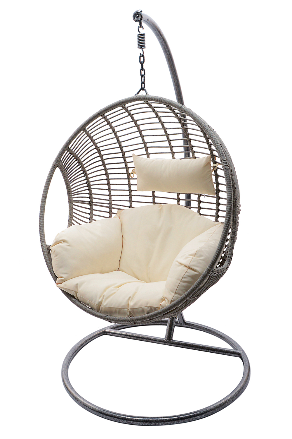 Swing low: 6 of The Best Hanging Chairs