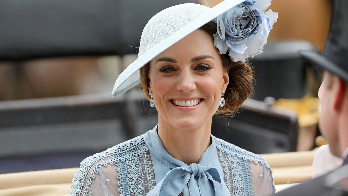 Kate Middleton's Use This Trick To Stop High Heels From Hurting | Marie ...