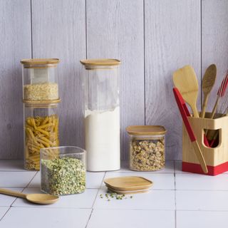 Glass kitchen storage containers