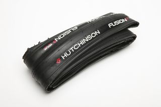 Image shows the Hutchinson Fusion 3 Kevlar ProTech which is one of the best winter tires for road cycling