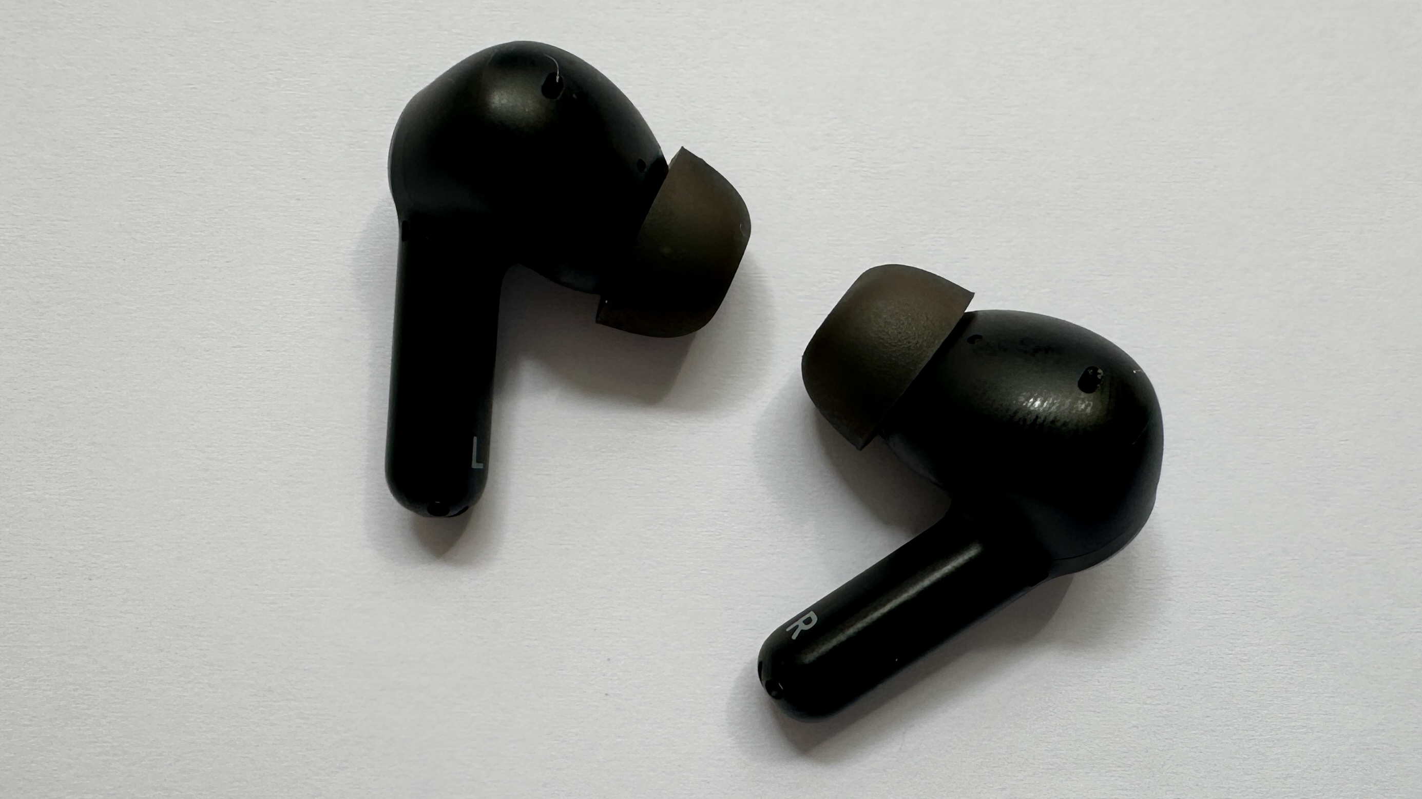 Cambridge Audio Melomania A100 on white background