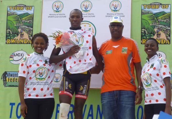 In spite of injury, Rwandan champion Adrien Niyunshutihang won the king of the mountains.
