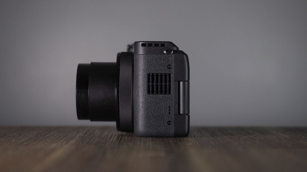 Canon PowerShot V1 on a wooden surface