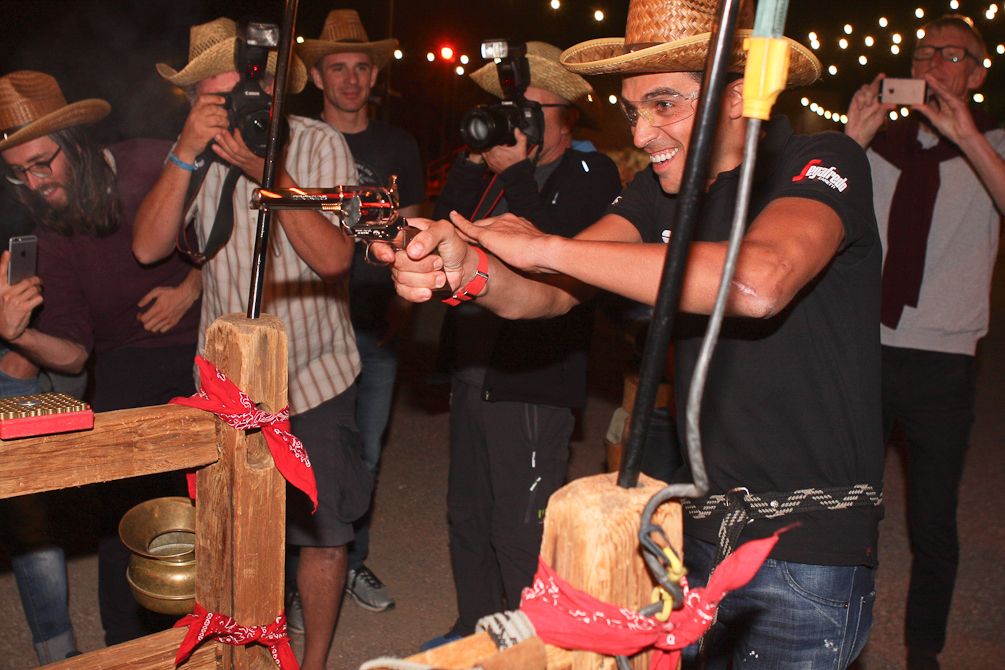 Alberto Contador puts his 'El Pistolero' nickname to the test