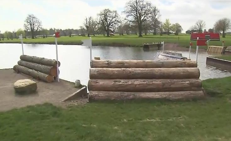 Badminton 2014 water