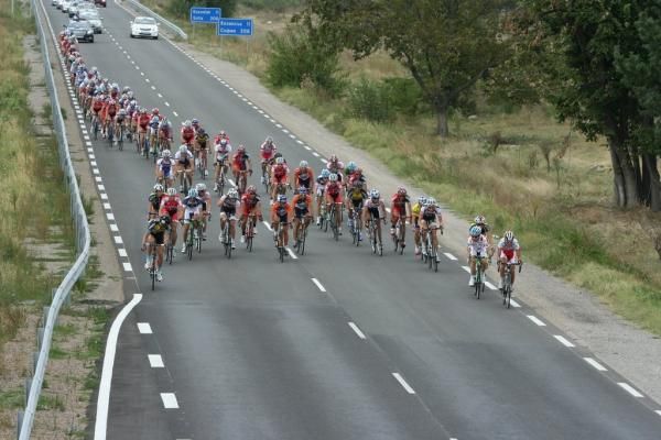 The peloton in action