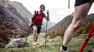 how to use trekking poles