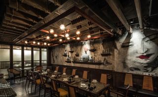 Mott 32 restaurant in Hong Kong