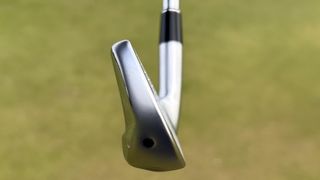 Photo of the Srixon ZXi4 Iron toe section