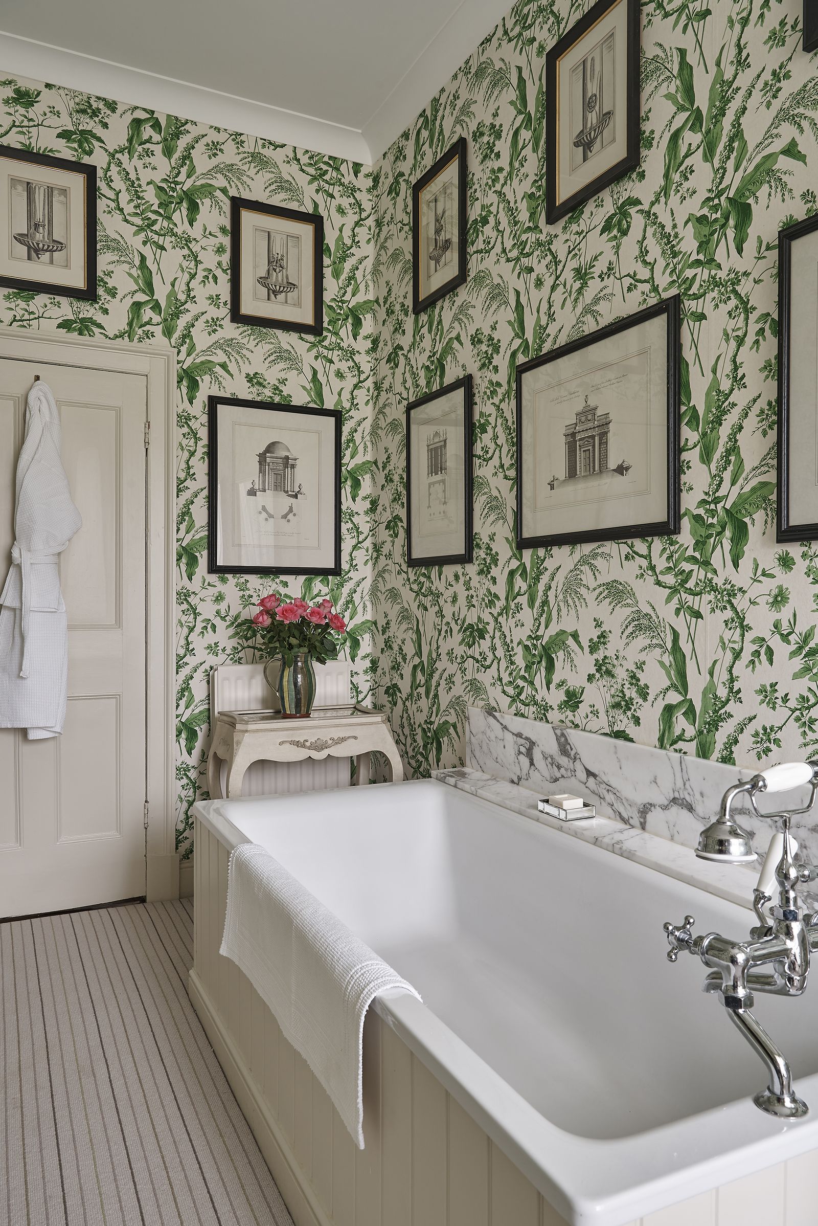 Green bathroom ideas: 8 ways to decorate in a verdant palette | Homes ...
