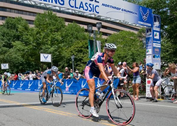 Carla Swart (Vera Bradley Foundation) out sprinted former teammate Catherine Cheatley (Colavita-Baci) to win the 2010 Crystal Cup.